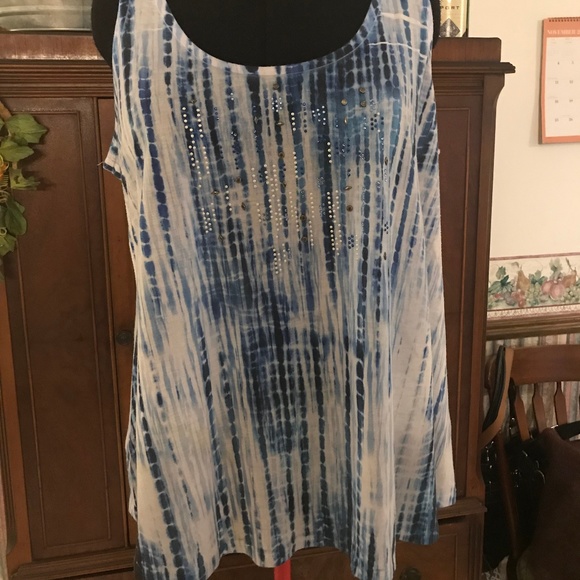 Embellished sleeveless tank top - Picture 1 of 3